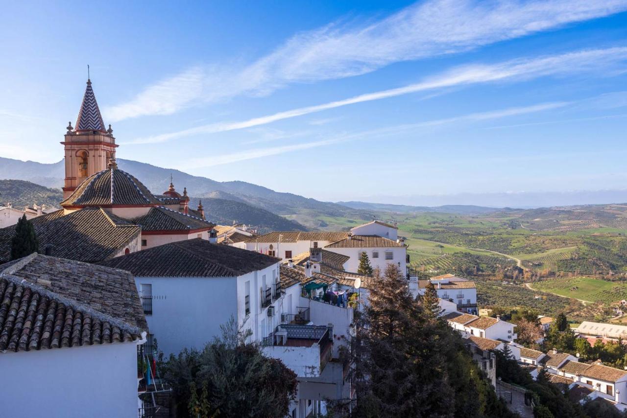 Tugasa Arco De La Villa Саара-де-ла-Сьерра Экстерьер фото